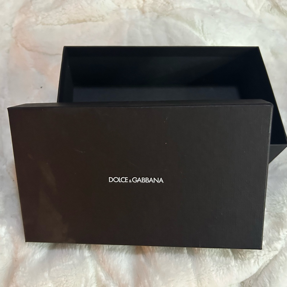 Dolce and Gabbana box